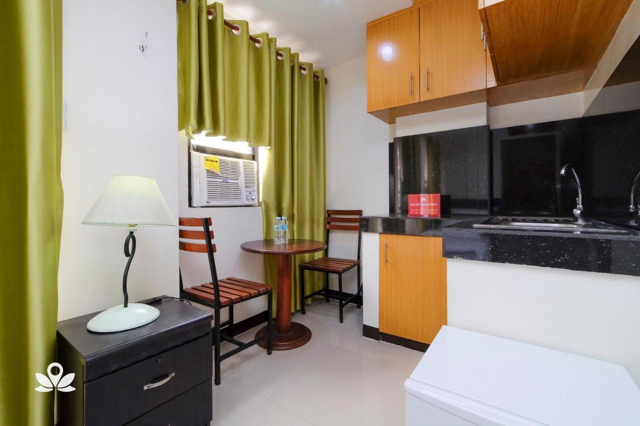 Zen Rooms Time Travellers Makati Makati City Екстериор снимка